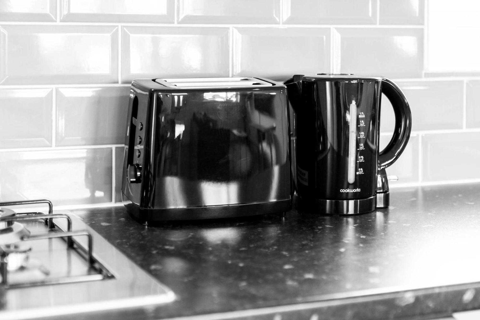 Modern Apartment - Cradley Heath - Top Rated - Netflix - Wifi - 1Mh Сметуик Екстериор снимка