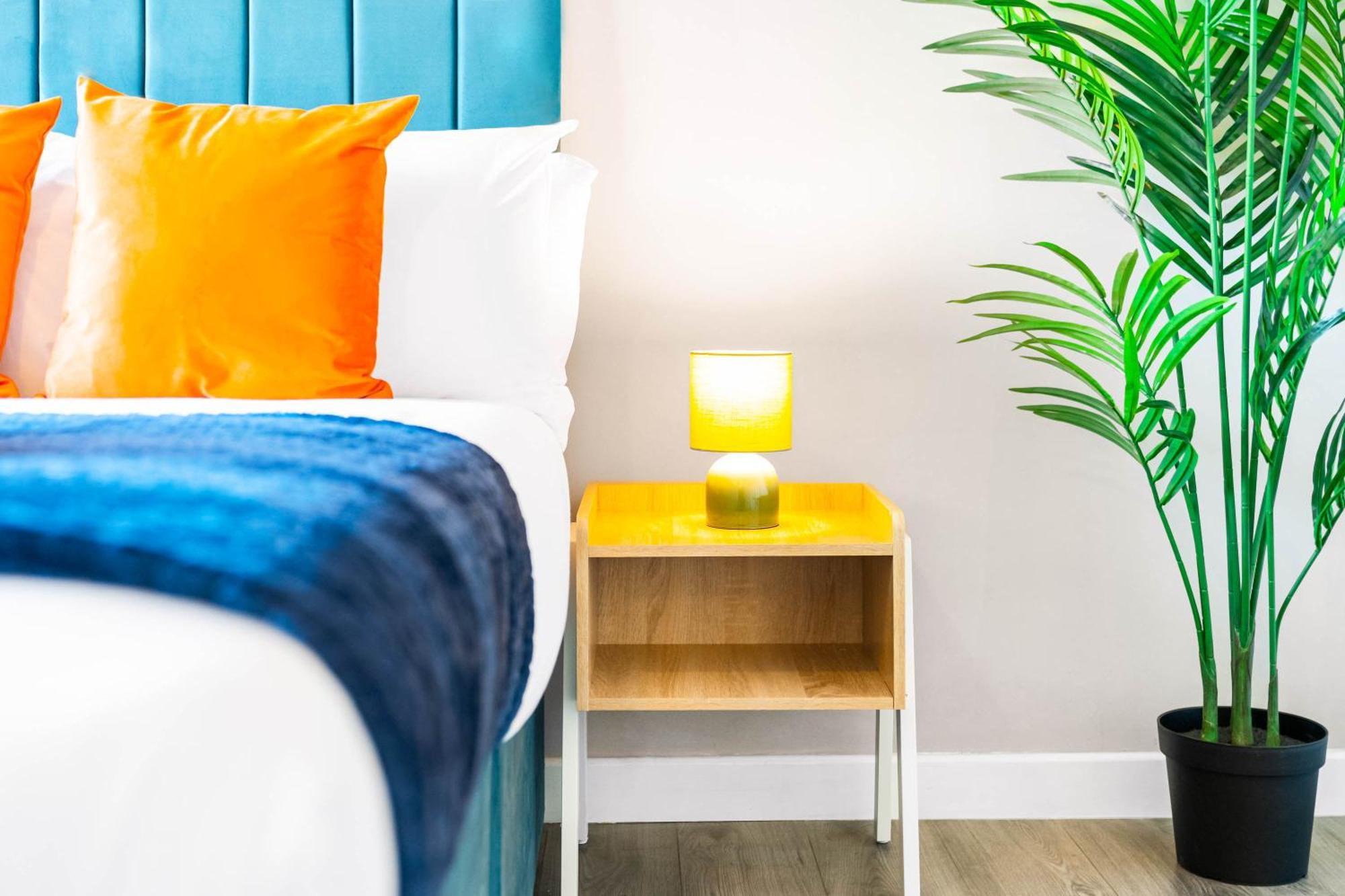 Modern Apartment - Cradley Heath - Top Rated - Netflix - Wifi - 1Mh Сметуик Екстериор снимка