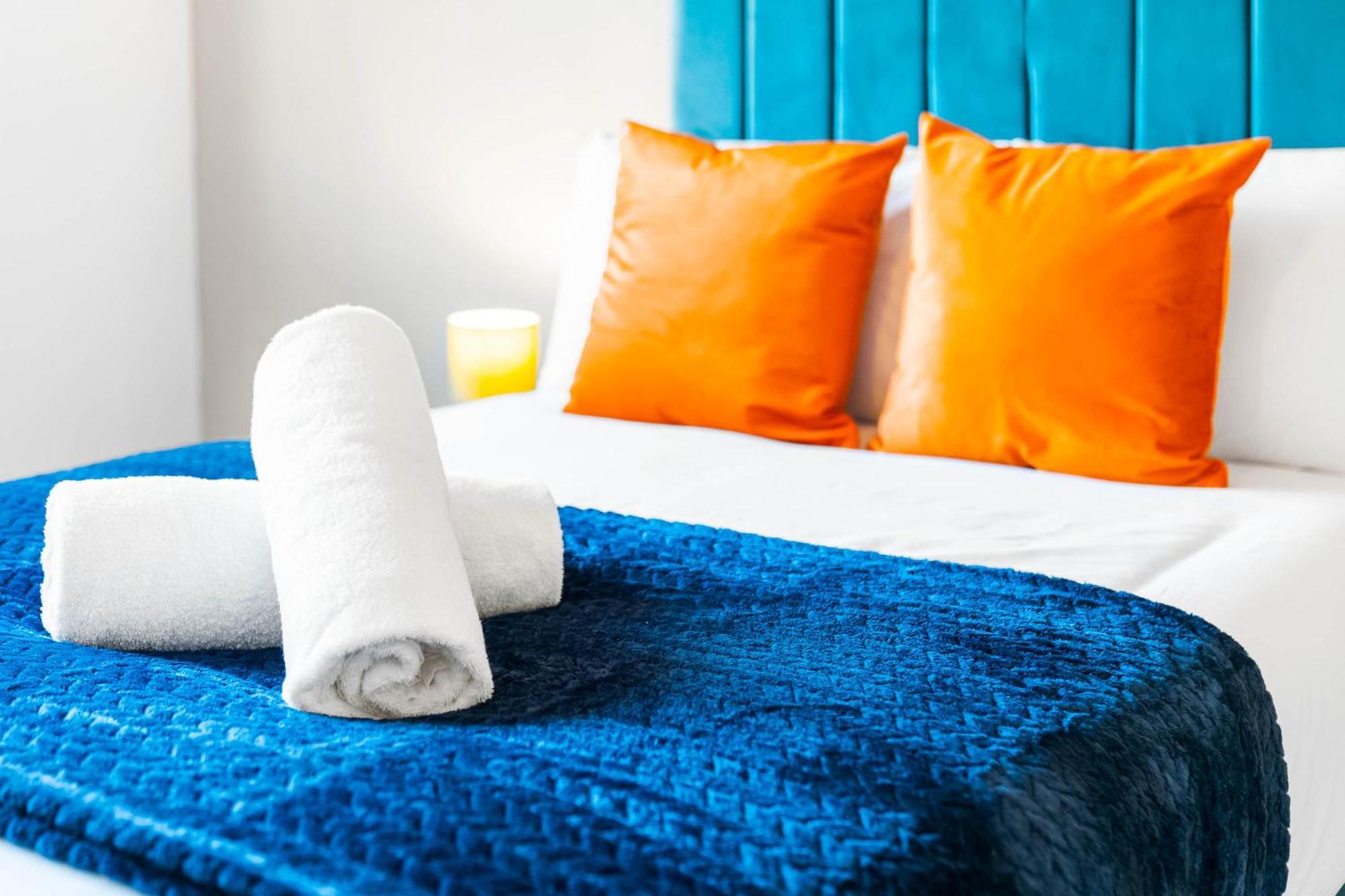 Modern Apartment - Cradley Heath - Top Rated - Netflix - Wifi - 1Mh Сметуик Екстериор снимка